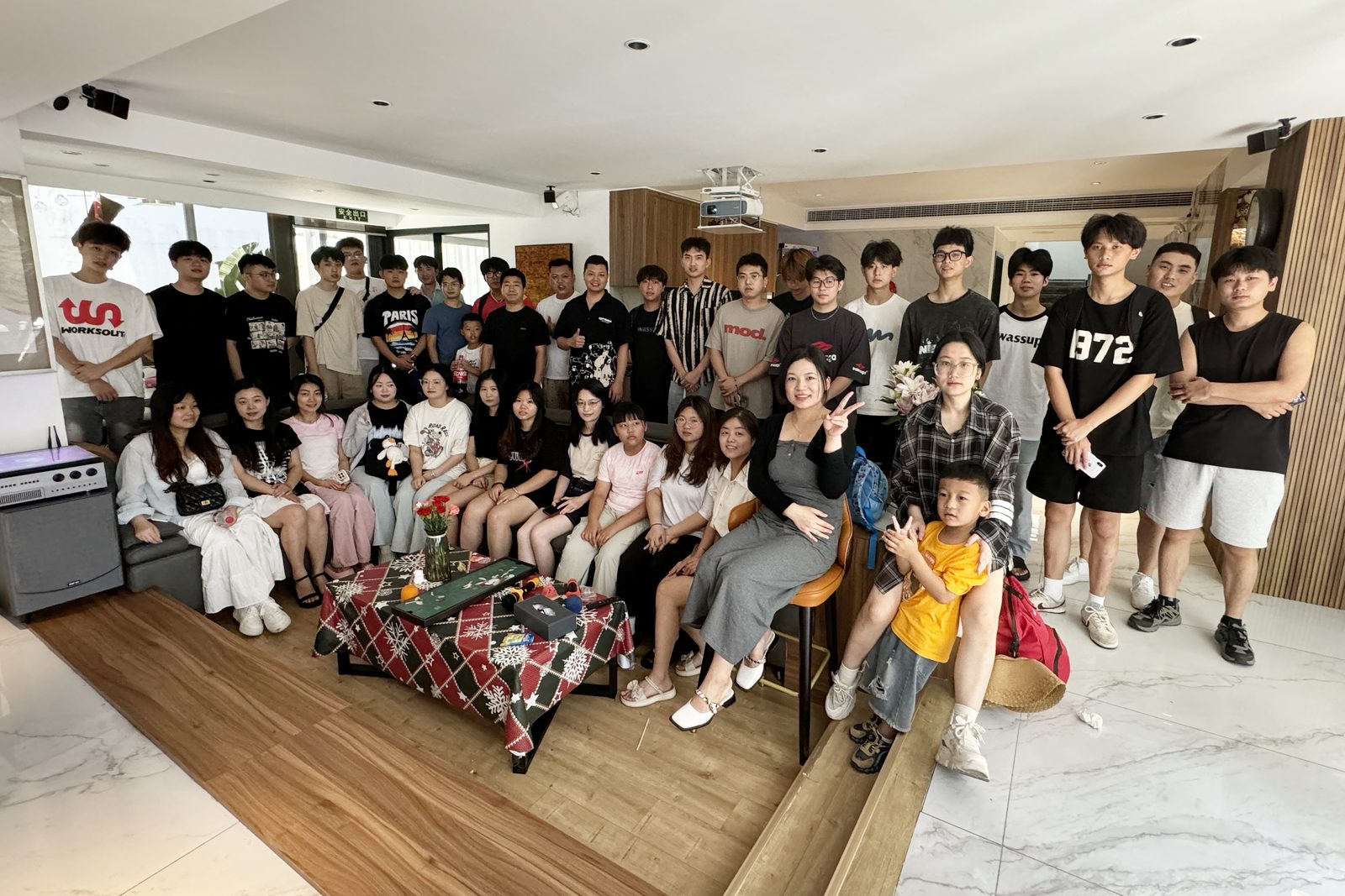 毕业一周年同学聚会翠溪山庄现场照1