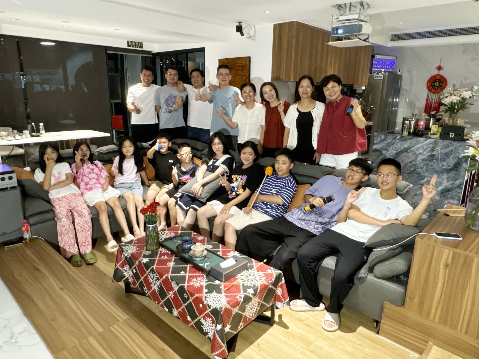 毕业一周年同学聚会翠溪山庄现场照2